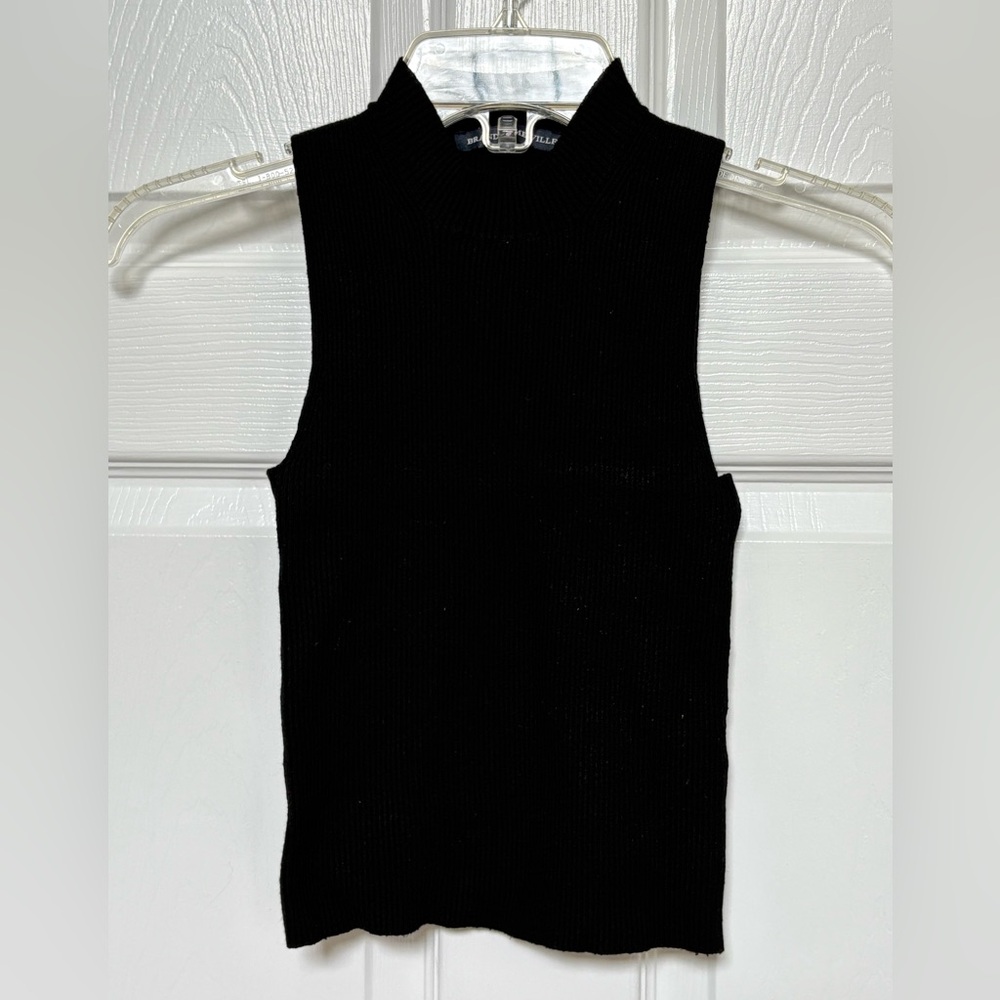 Brandy Melville Women’s Sz Sm Black Sleeveless Ribbed Sweater Crop Top